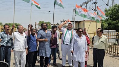 માથાના દુઃખાવા સમાન લીલા શાહ ફાટકના વિરોધમાં કોંગ્રેસ આંદોલનના રસ્તે